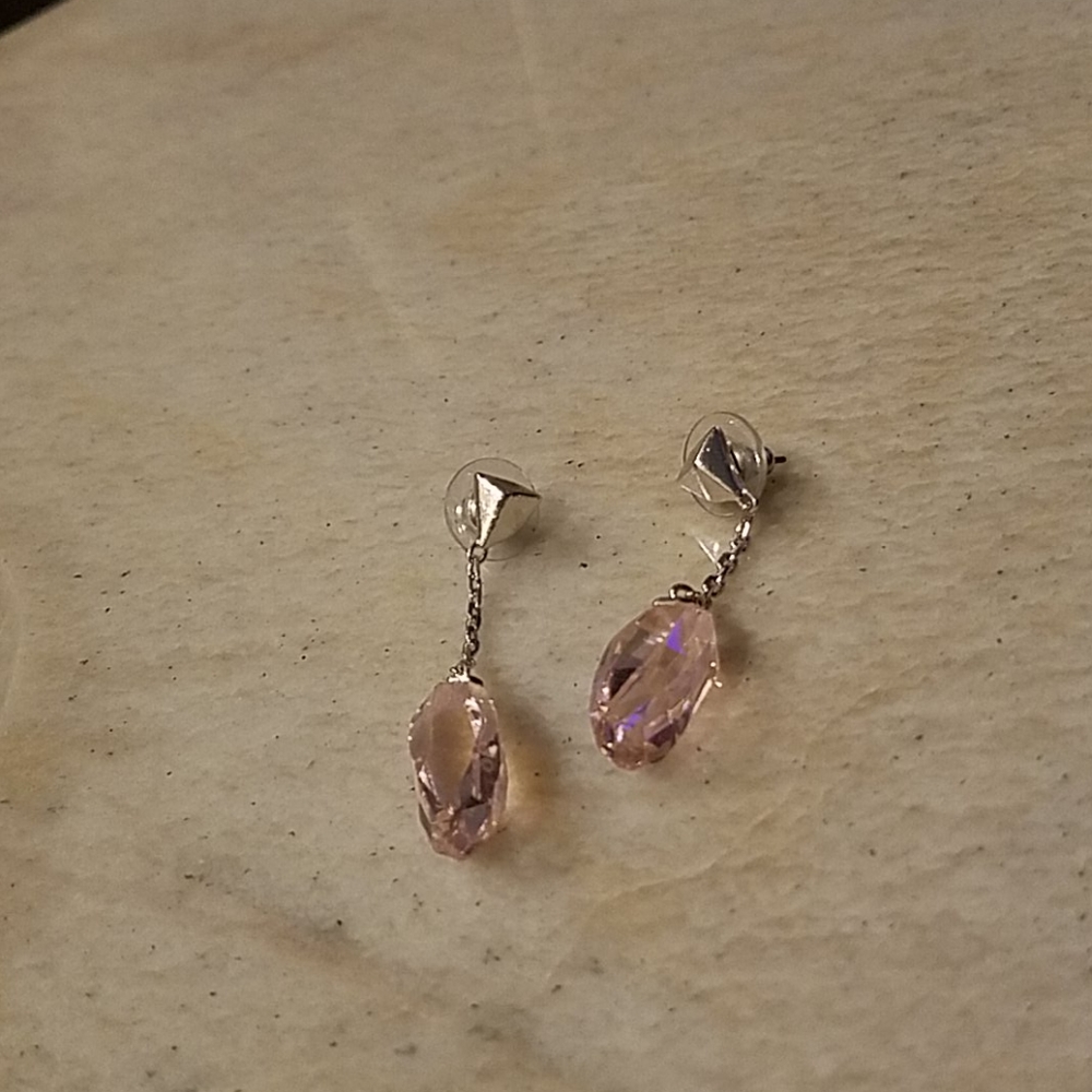 Earrings - Picture 3 of 3